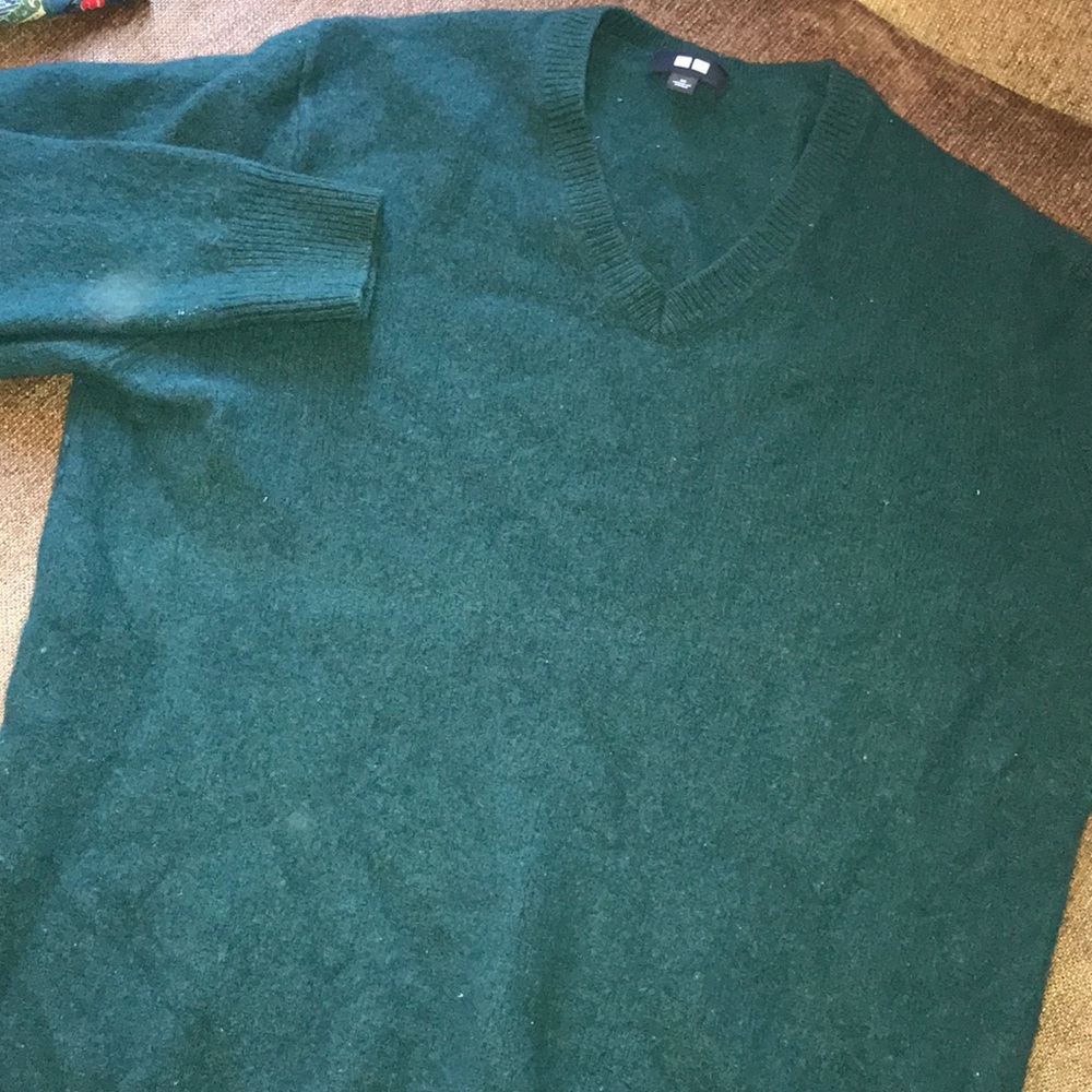 Uniqlo Green Wool sweater